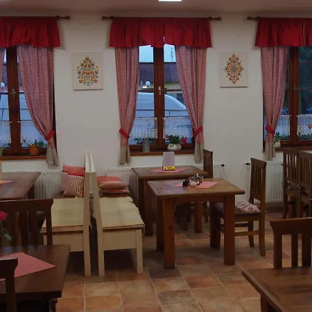 A Restaurace U Hroznu 3* Velké Bílovice