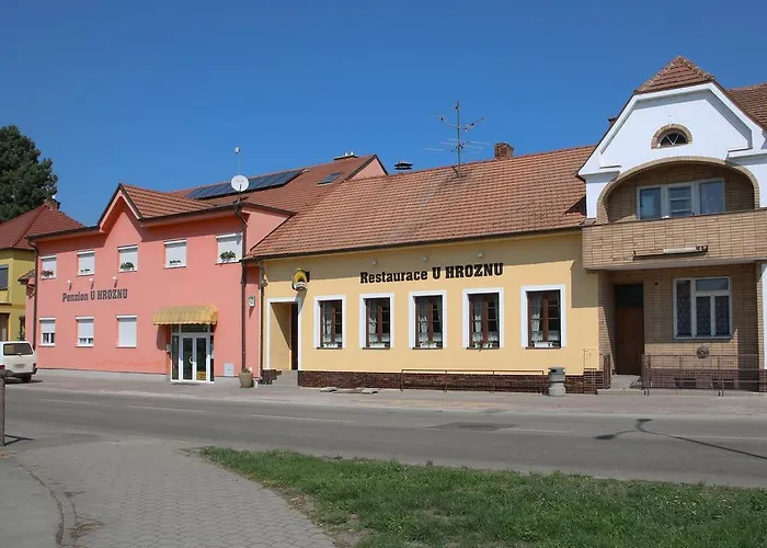 A Restaurace U Hroznu Гостевой дом